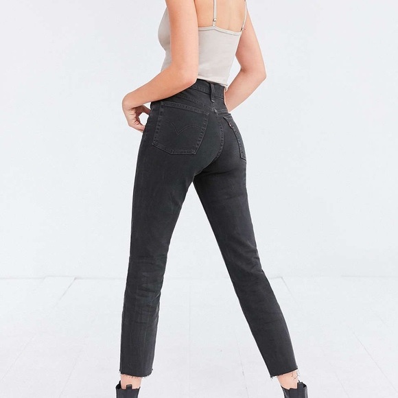 levi's black wedgie jeans